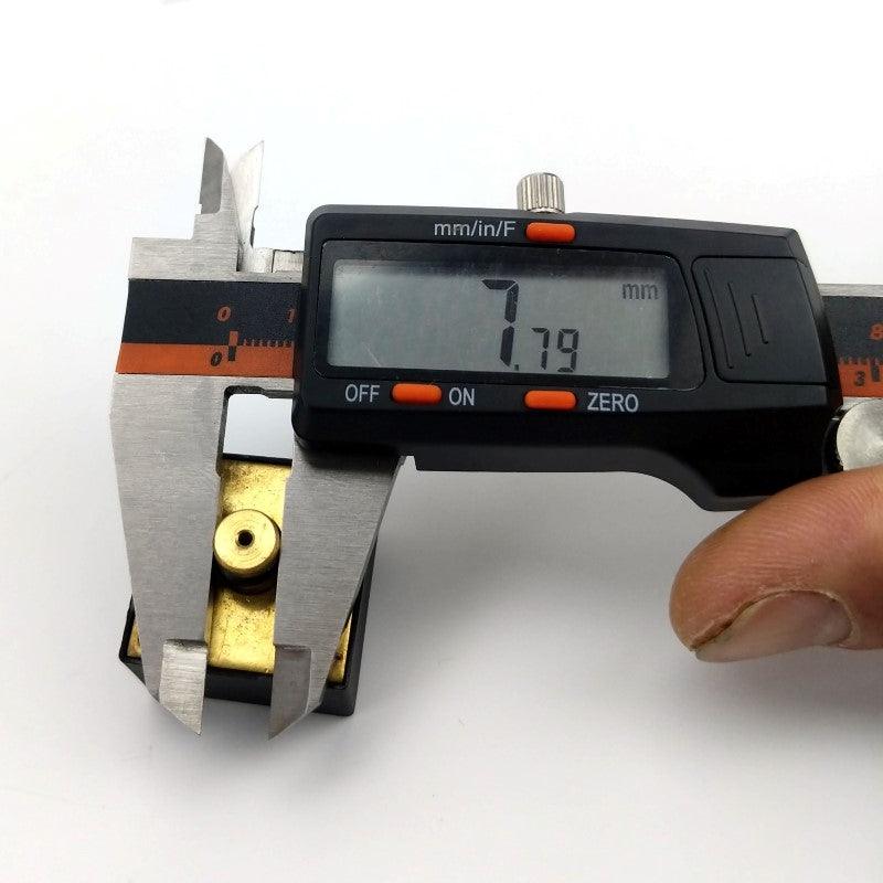 Mini gauge 27mm x 27mm x 8mm Radial Stem - 0-15psi - Image 5